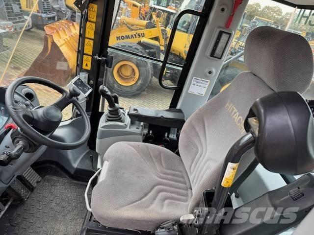 Hitachi ZW 250-6 Naudoti ratiniai krautuvai