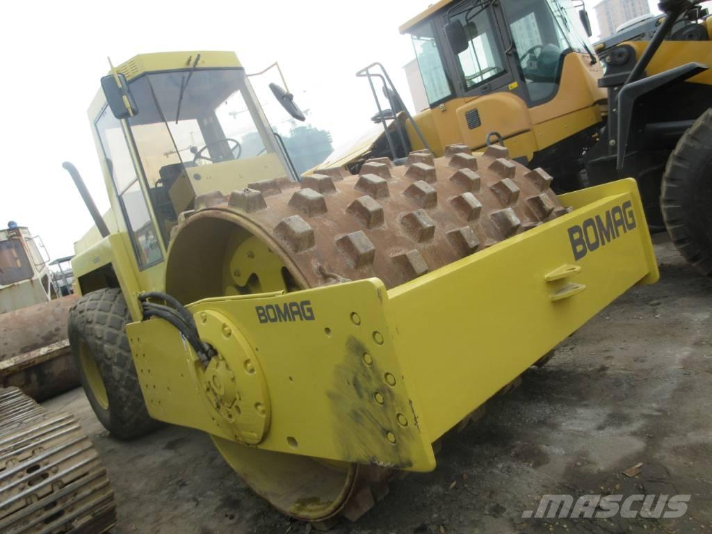 Bomag 217 D Porinių būgnų volai