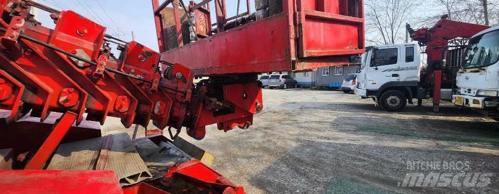 Novas 350QS Ant vilkikų montuojamos kėlimo platformos