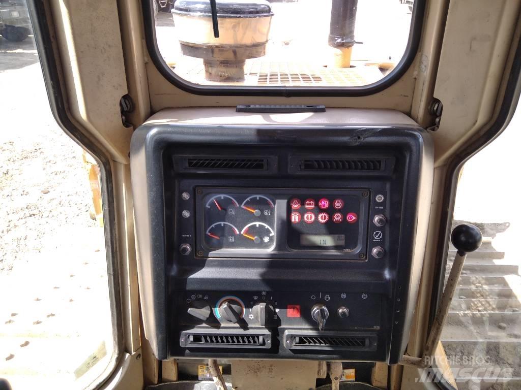 CAT D 6 M LGP Buldozeriai