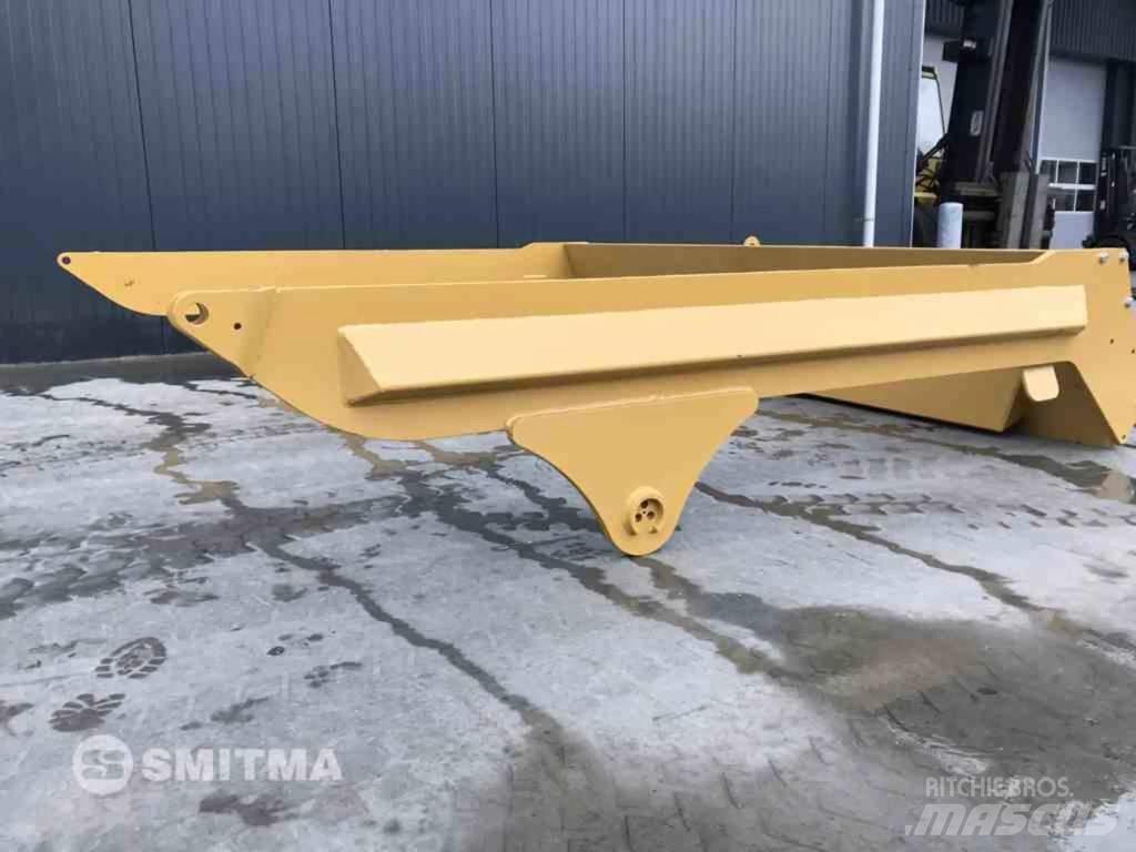 Volvo A35D Galiniai žibintai