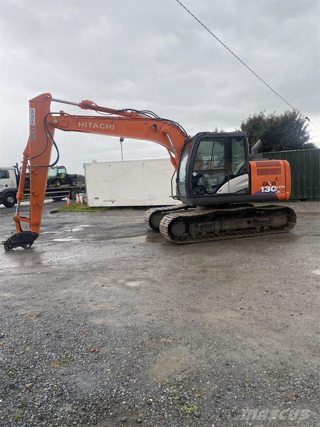 Hitachi 130-6 Vikšriniai ekskavatoriai