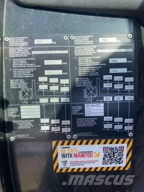 Manitou MC 25 Visureigiai krautuvai