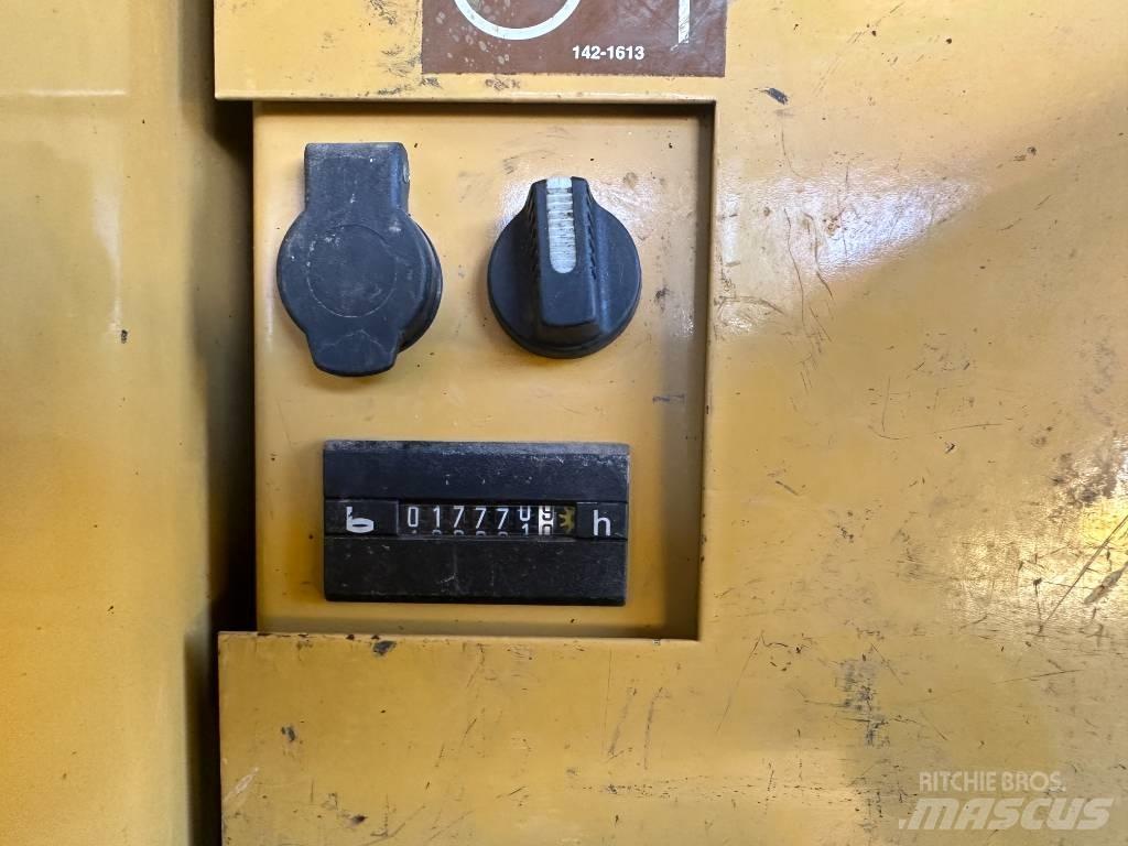 CAT M 320 VAH Ratiniai ekskavatoriai