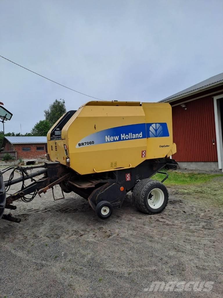 New Holland BR 7060 Ritinių presai