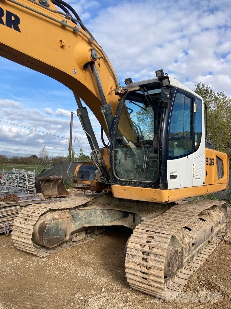 Liebherr R 906 Vikšriniai ekskavatoriai