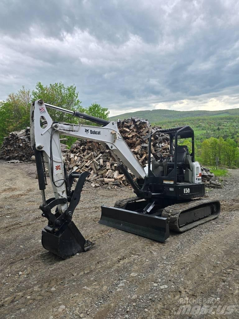 Bobcat E 50 Mini ekskavatoriai < 7 t