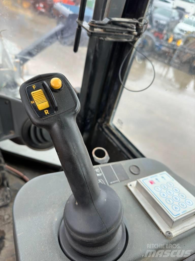 CAT 936H Naudoti ratiniai krautuvai