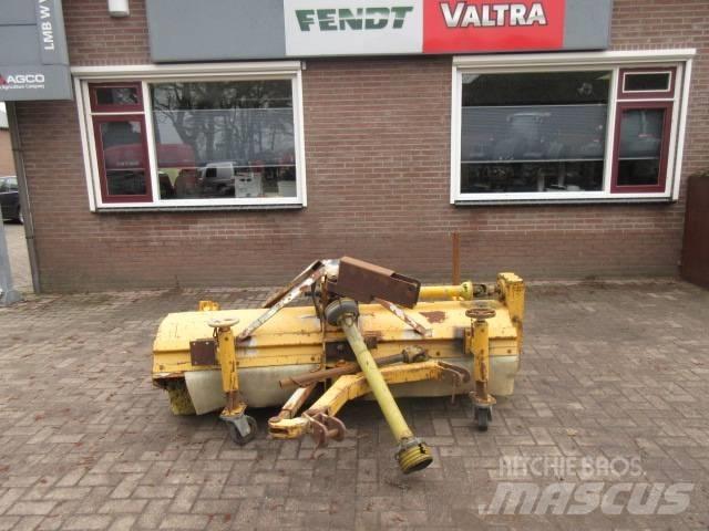 Riko M700 Kita kelių ir sniego technika