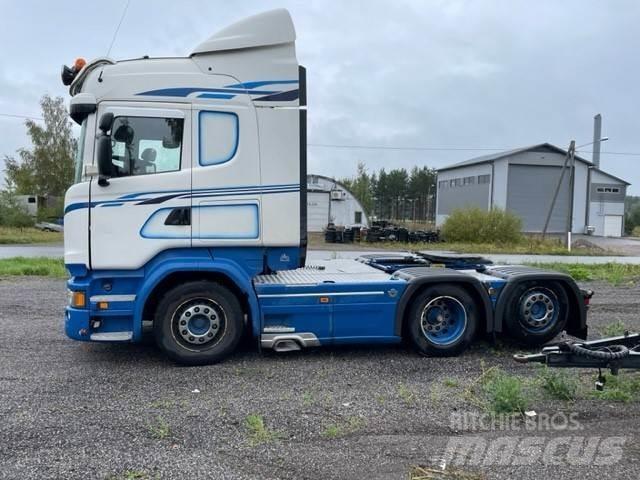 Scania R520 6X2 Naudoti vilkikai