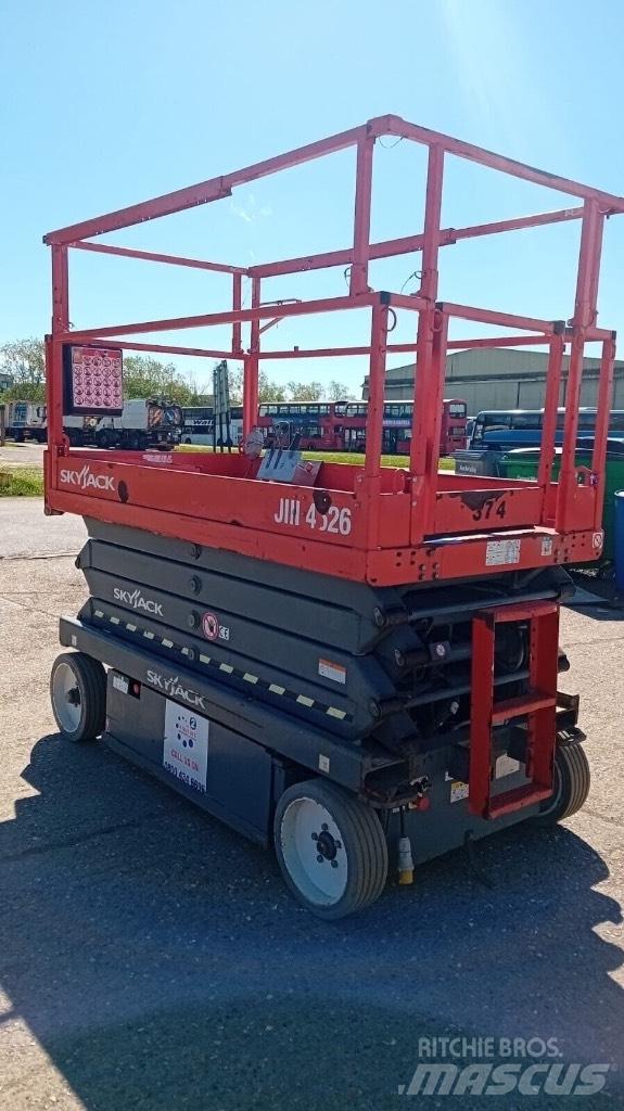 SkyJack SJ4626 Žirkliniai keltuvai