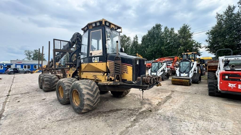 CAT 554 Naudoti miškovežiai (Forvarderiai)