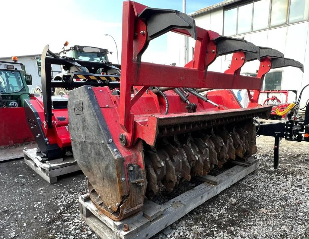 Prinoth AHWI M700 Miško mulčeriai