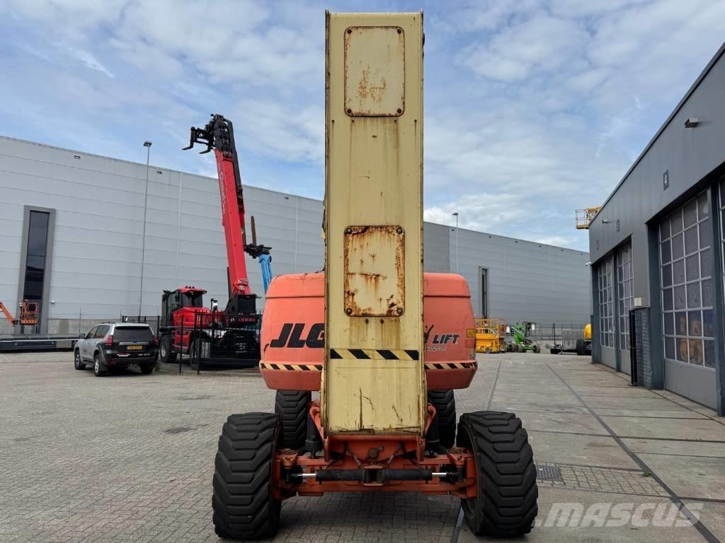 JLG 800 AJ Alkūniniai keltuvai