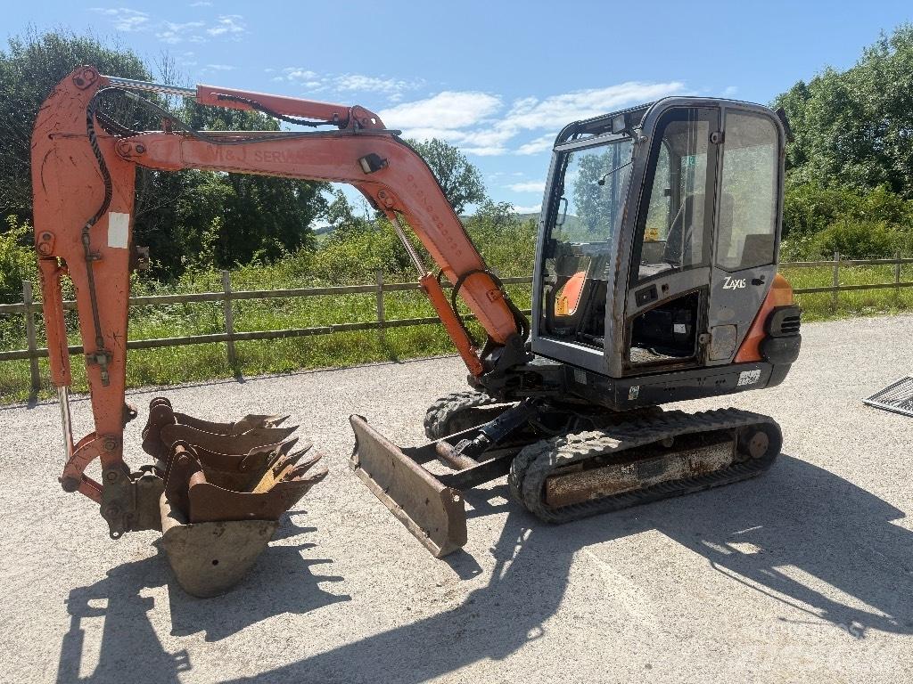 Hitachi ZX30 Mini ekskavatoriai < 7 t