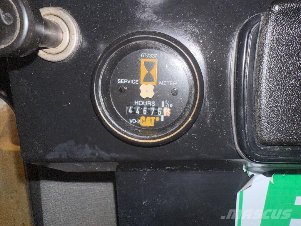 CAT 988 F II Naudoti ratiniai krautuvai