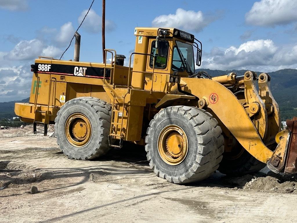 CAT 988 F II Naudoti ratiniai krautuvai