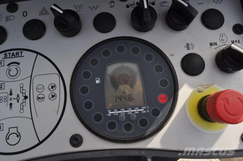 Bomag BW 120 AD-5 Porinių būgnų volai