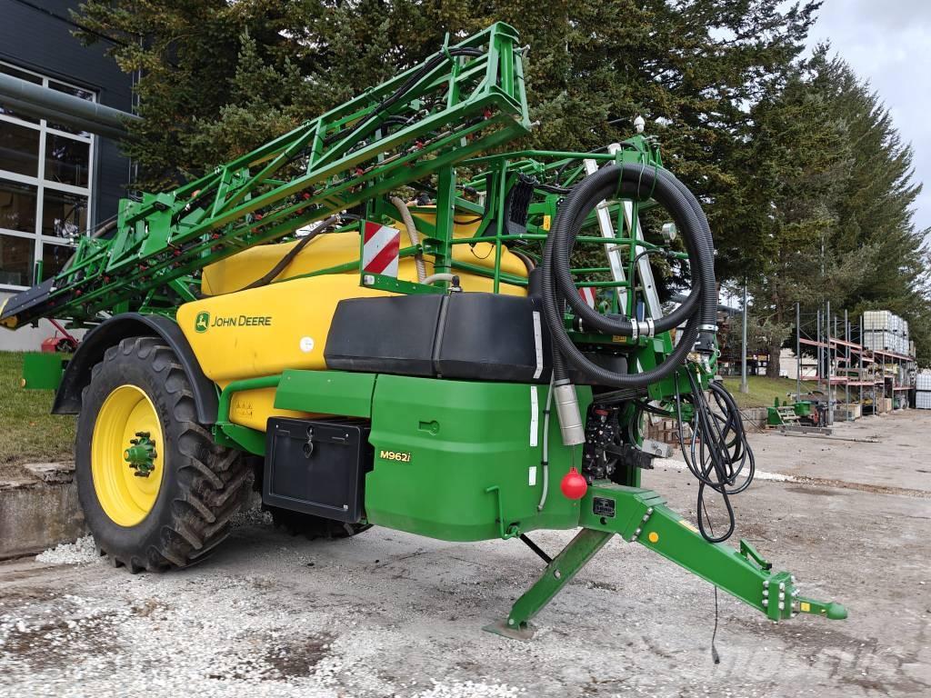 John Deere M 962 i Prikabinami purkštuvai