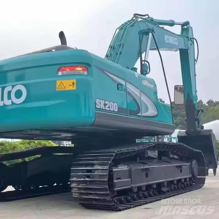 Kobelco SK200 Vikšriniai ekskavatoriai