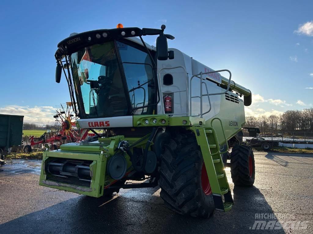 CLAAS Lexion 670 Derliaus nuėmimo kombainai