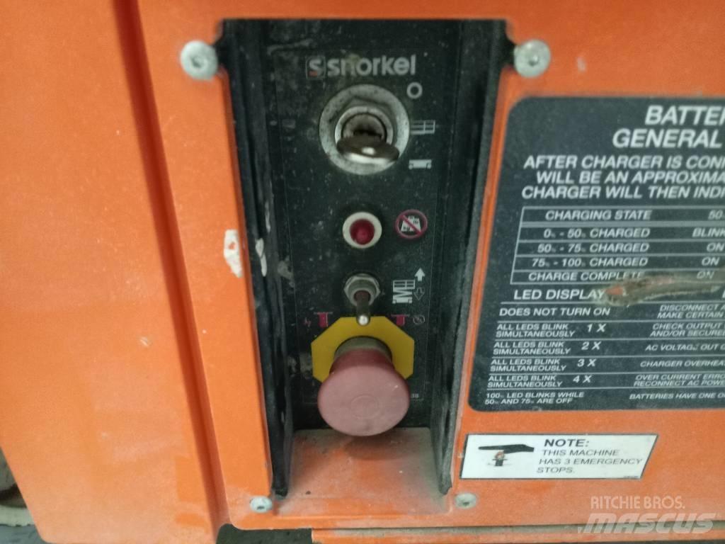 Snorkel S 3226E Žirkliniai keltuvai