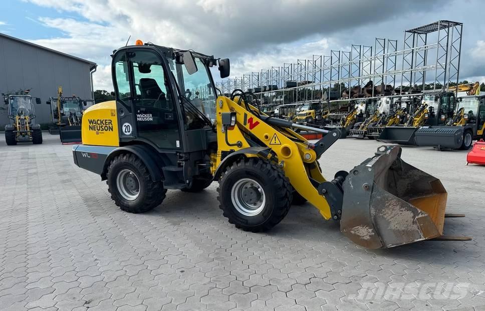 Wacker Neuson WL 70 Krautuvai su šoniniu pasukimu