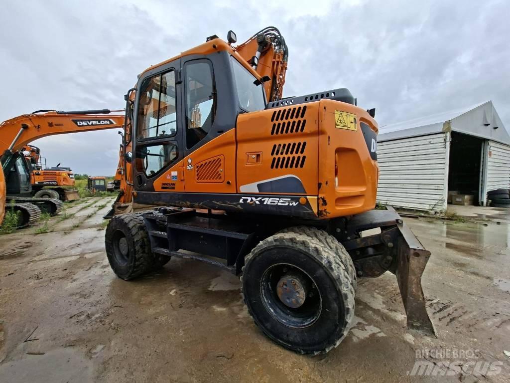 Doosan DX165W-5 Ratiniai ekskavatoriai