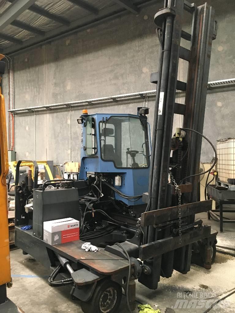 Combilift C 4000 Krautuvai su pakrovimu iš šonų