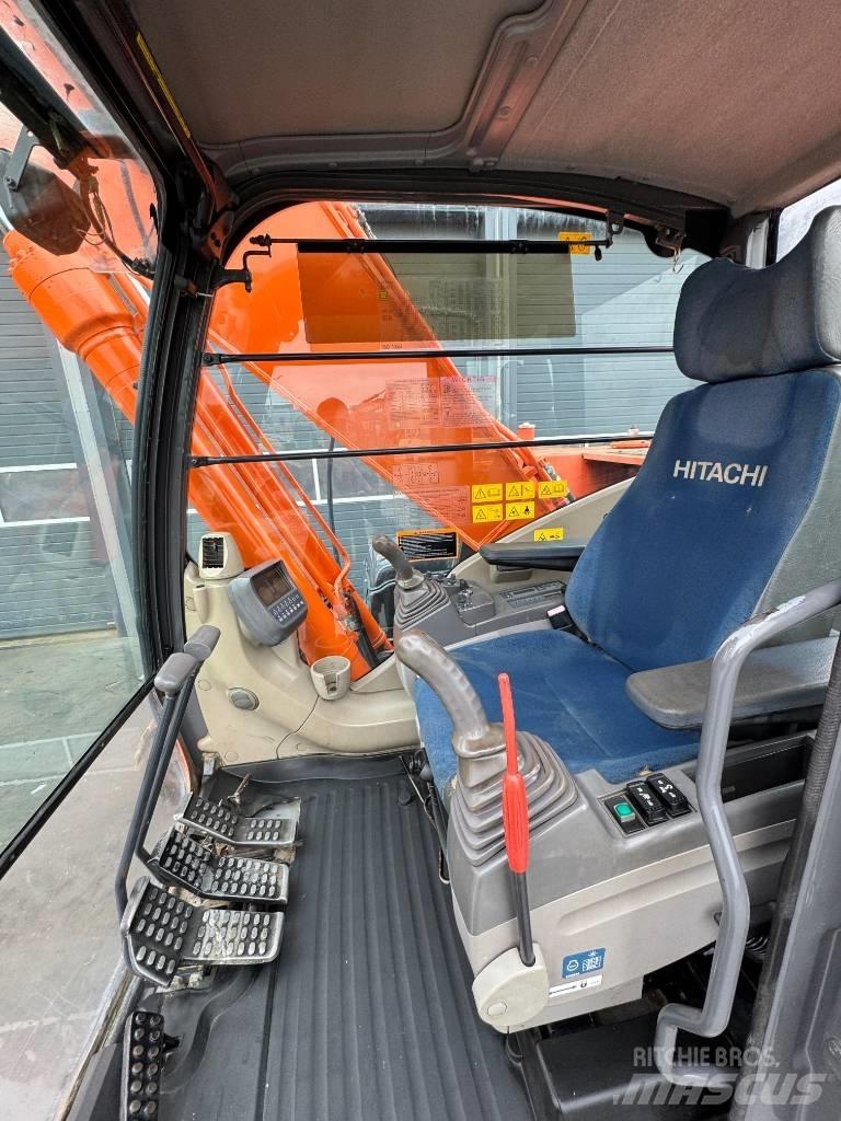 Hitachi ZX 250 LC-3 Vikšriniai ekskavatoriai