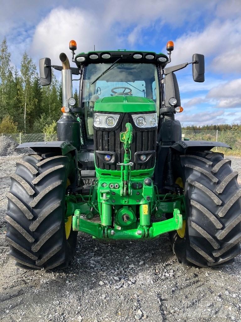John Deere 6250 R Traktoriai