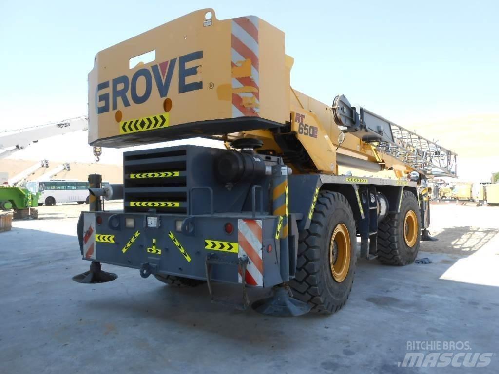 Grove RT 650 E Neapdoroto reljefo kranai