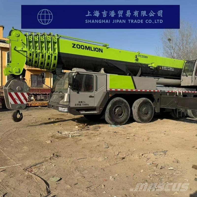 Zoomlion ZTC 2200 V Visureigiai kranai
