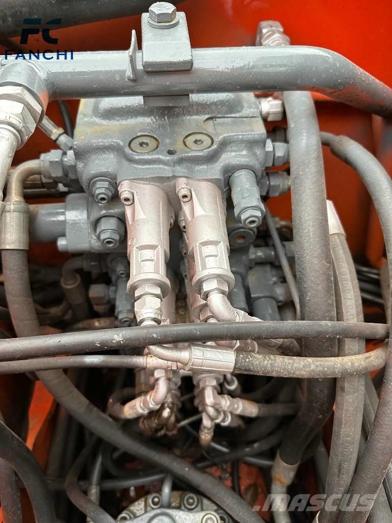 Hitachi ZX 70 Vikšriniai ekskavatoriai