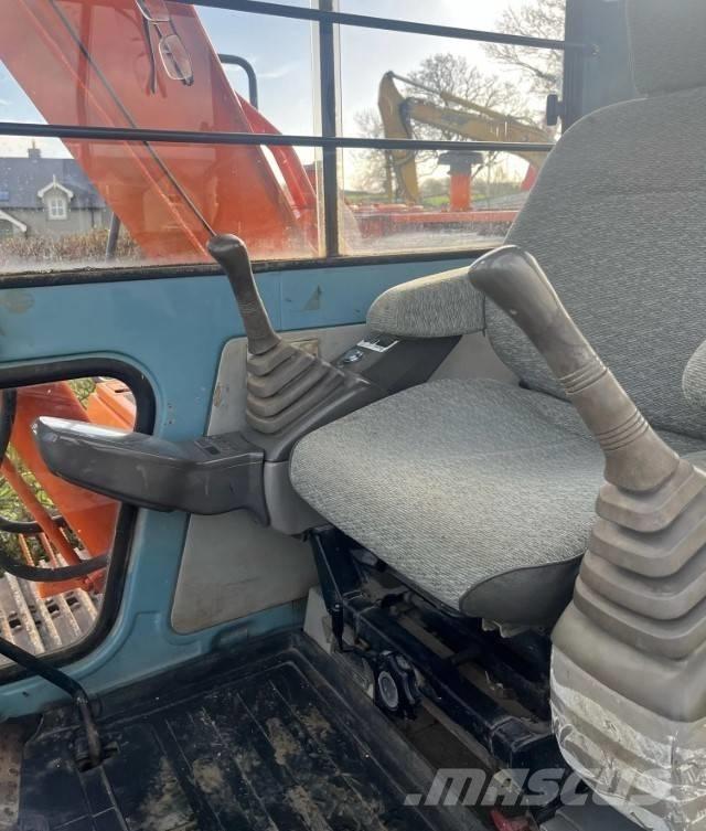 Hitachi EX 60-3 Vidutinės galios ekskavatoriai 7-12 t