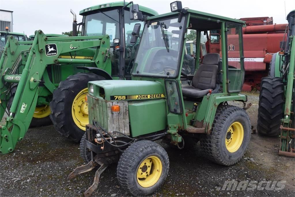 John Deere 755 Traktoriai