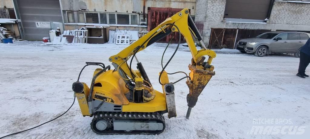 Brokk 90 Griovimo ekskavatoriai