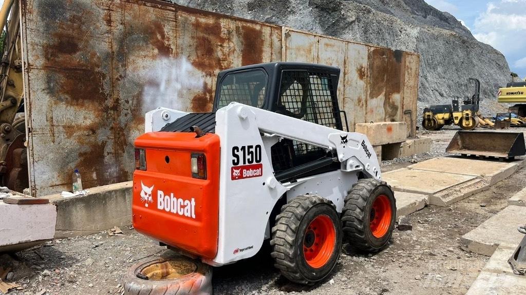 Bobcat S 150 Krautuvai su šoniniu pasukimu