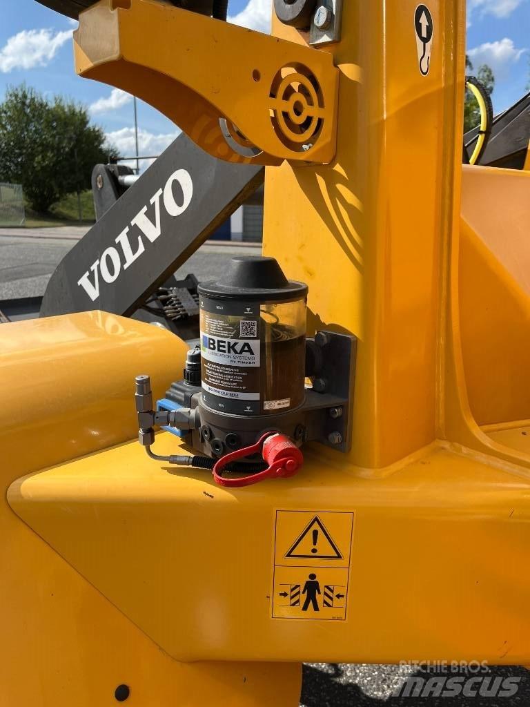 Volvo L 35 GS Krautuvai su šoniniu pasukimu