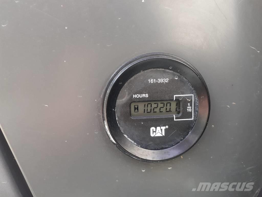 CAT 319 D L Vikšriniai ekskavatoriai