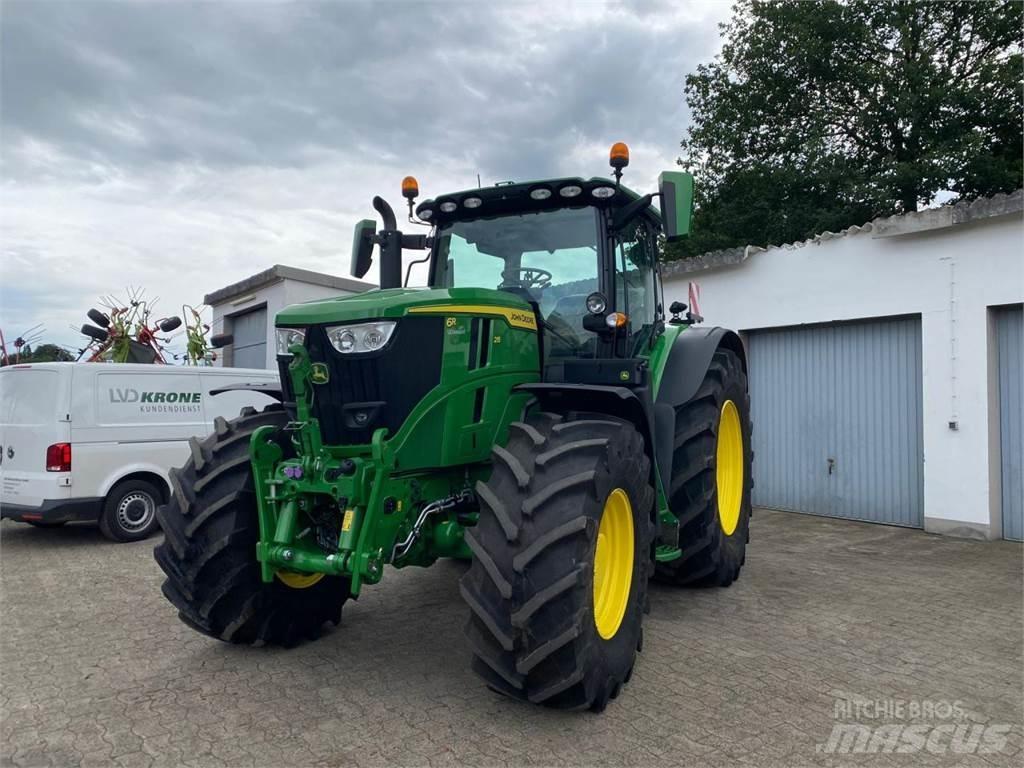 John Deere 6R 215 Traktoriai