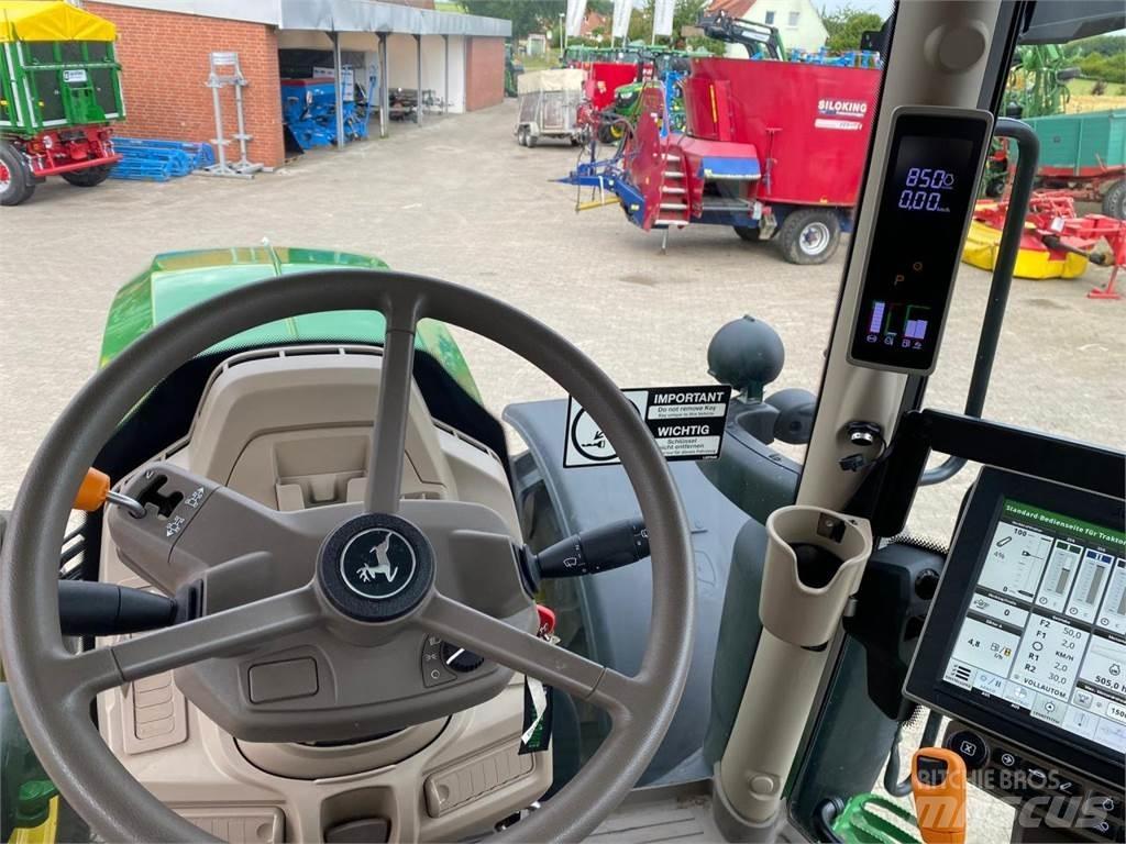 John Deere 6R 215 Traktoriai