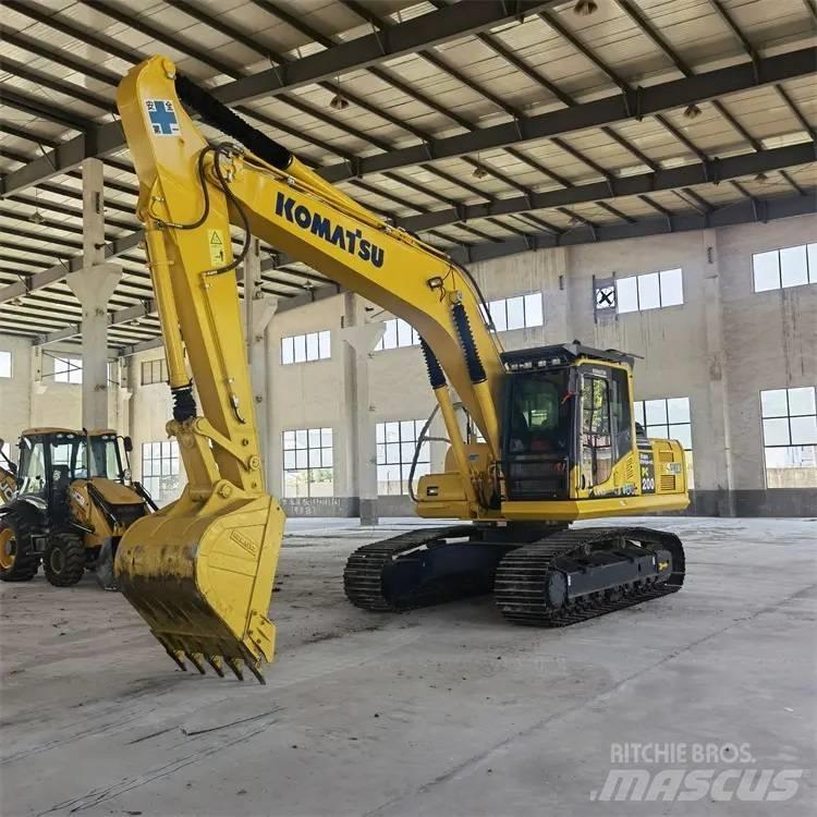 Komatsu PC200-8 Vikšriniai ekskavatoriai