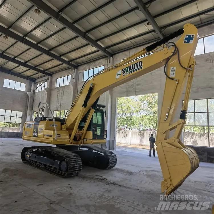 Komatsu PC200-8 Vikšriniai ekskavatoriai