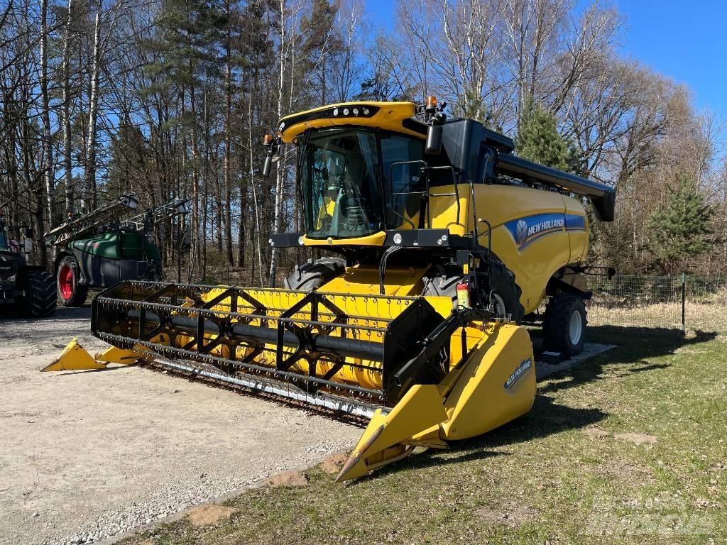 New Holland CX 6.80 Derliaus nuėmimo kombainai