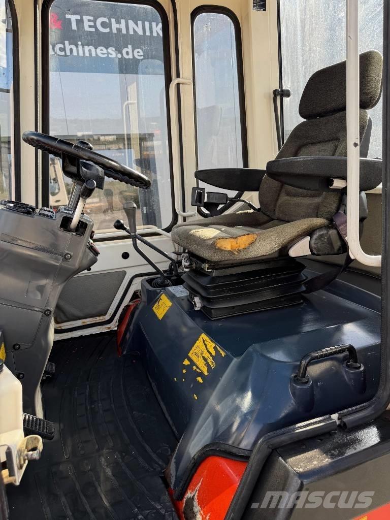 Kubota R 420 Naudoti ratiniai krautuvai