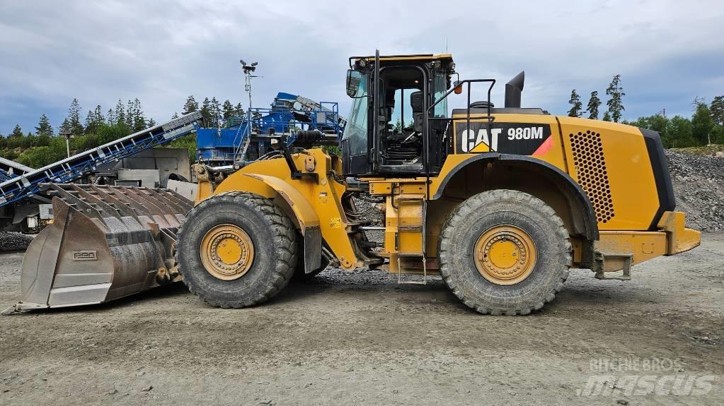 CAT 980 M Naudoti ratiniai krautuvai