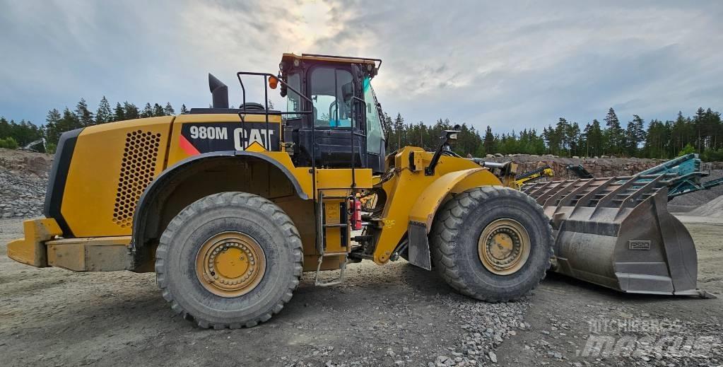 CAT 980 M Naudoti ratiniai krautuvai