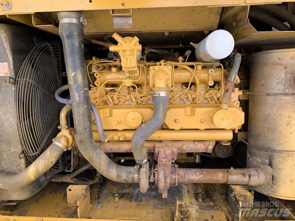 CAT 320C Vikšriniai ekskavatoriai