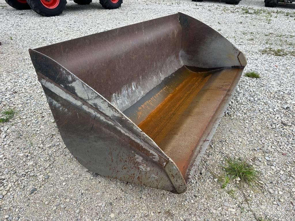ŁYŻKA MANITOU 2,4 M Kiti krovimo ir kasimo mechanizmai ir jų priedai